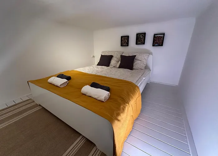 Appartamento Vb - Cozy Retreat In Budapest's Heart