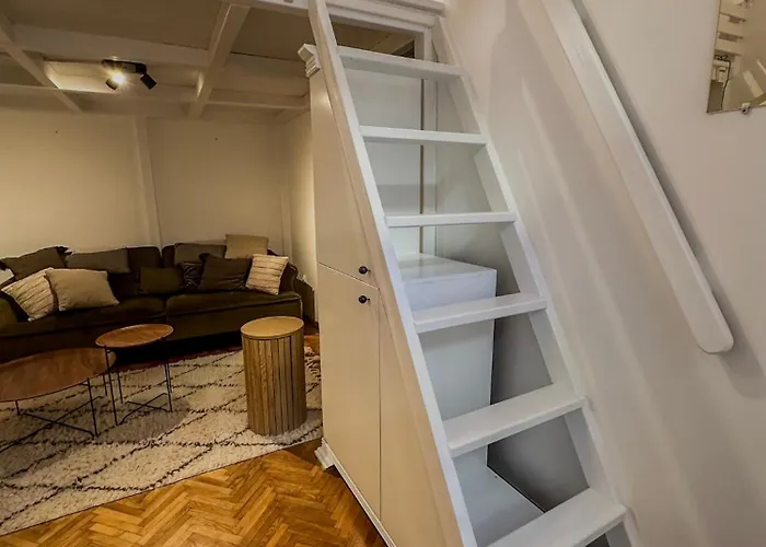 Vb - Cozy Retreat In Budapest's Heart Budapest